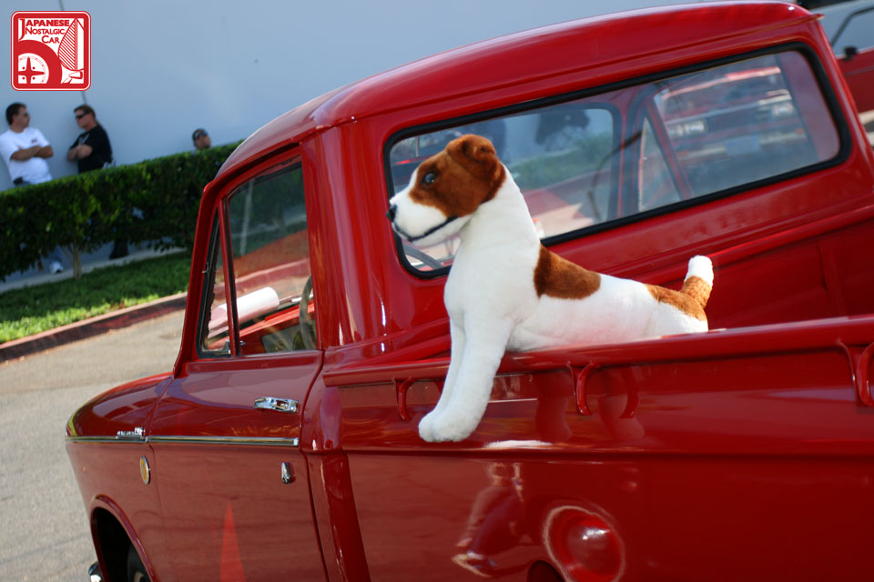 Nissan truck commercial with dogs