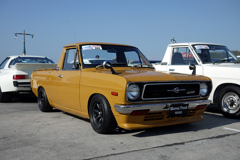 retro car thailand bangkok mazda rx3 b