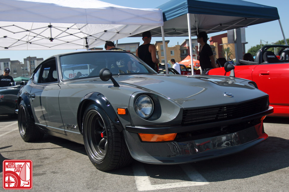 niseiShowoff2010-10_datsun240Z_nissanFai