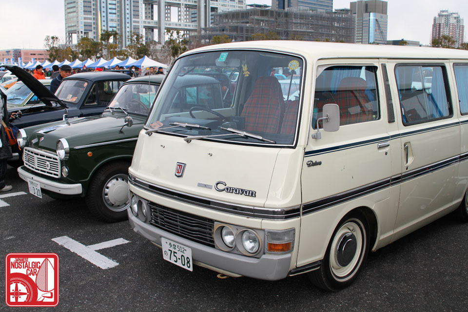 255-3211_NissanCaravanE20.jpg