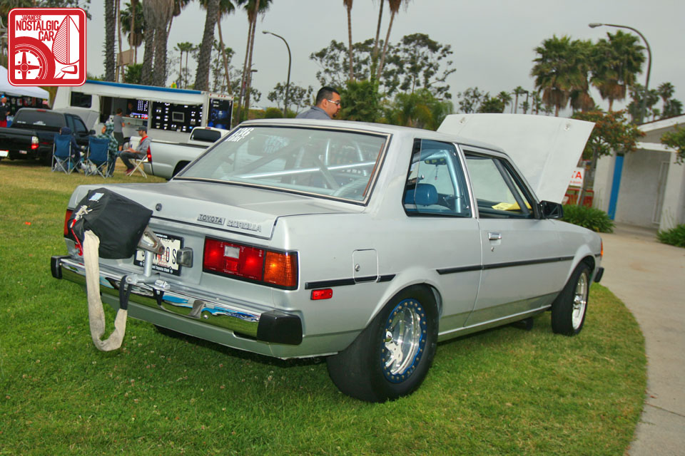 048_ToyotaCorollaE71_drag.jpg