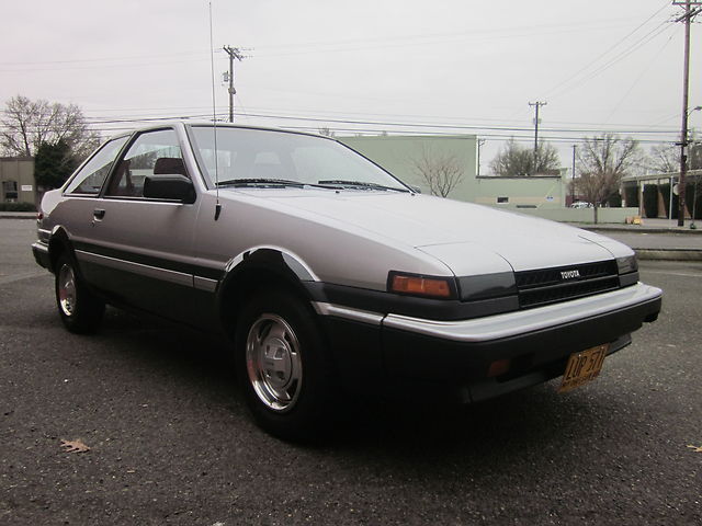 1985-Toyota-SR5-AE86-04.jpg