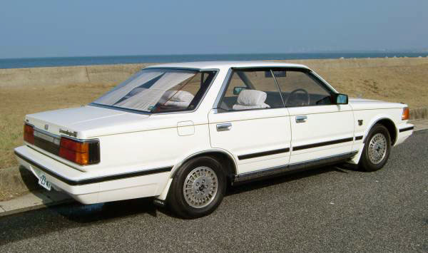 1984-Nissan-Gloria-Turbo-Brougham-VIP-Su