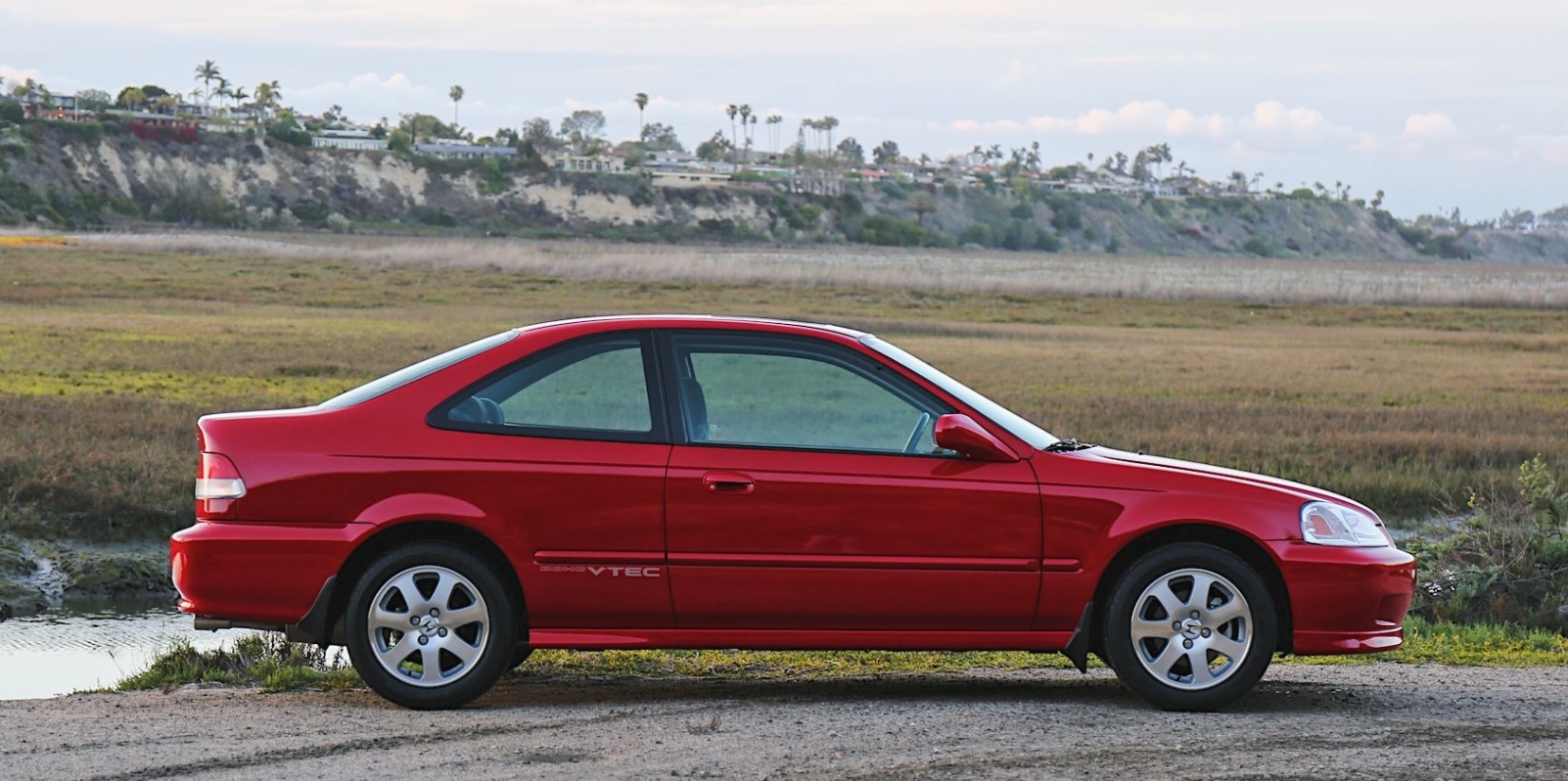KIDNEY, ANYONE? EM1 Honda Civic Si sells for $22,750 | Japanese