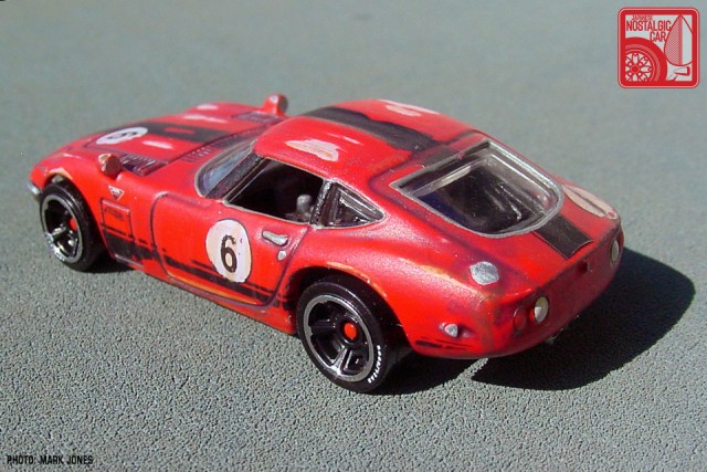 Hot Wheels Toyota 2000GT patina 05