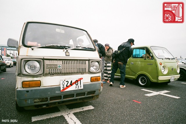 041-R3a-820a_Subaru Sambar & Mazda Porter