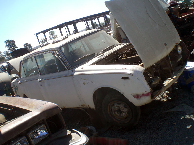 toyota_corona_t40_sedan_0001.jpg