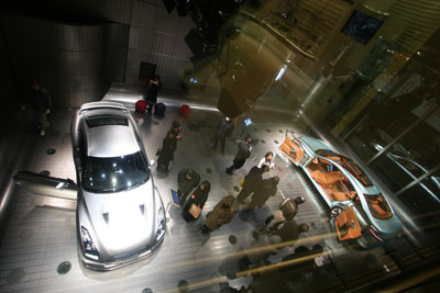 nissan-ginza-showroom002.jpg