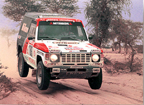 mitsubishi_pajero_1985_dakar