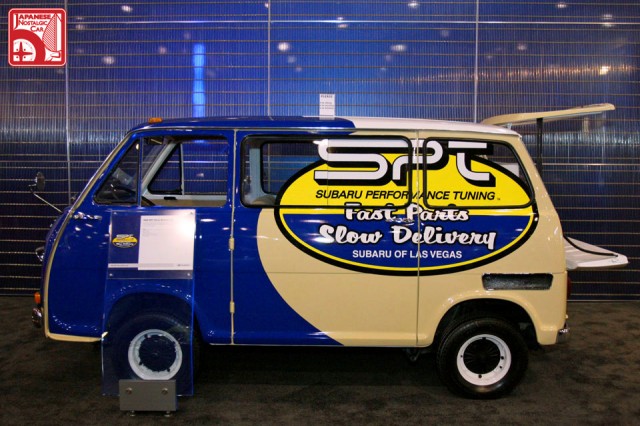 sema2009_030_subaru_sambar_360_van