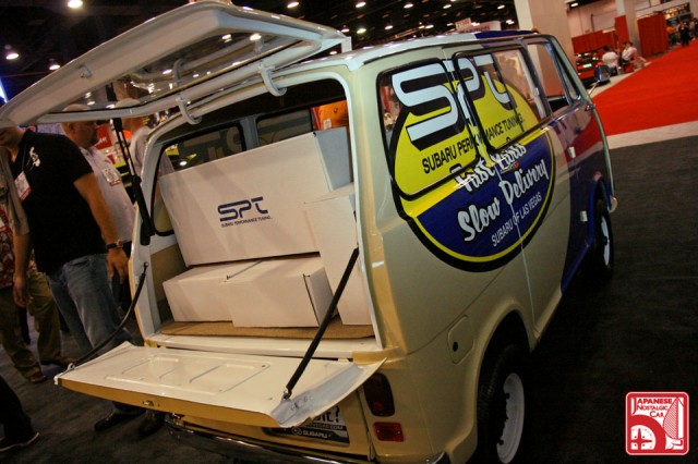 sema2009_040_subaru_sambar_360_van