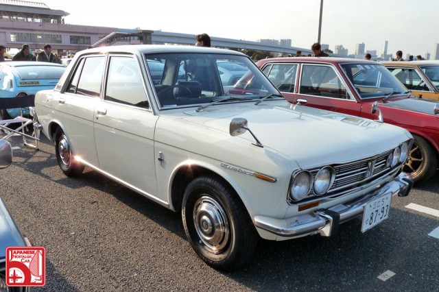 newYearMeeting2010-052-609_nissanBluebird510_datsun510