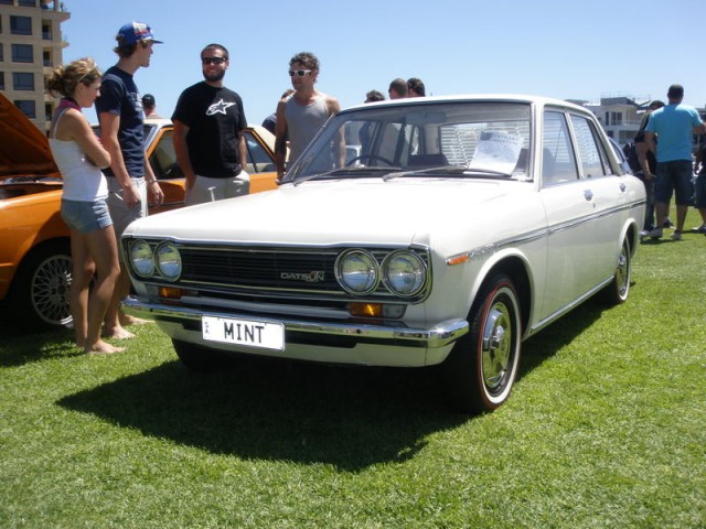 datsun_510_1600_nissan_mint