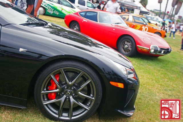 JCCS2011-256dan_Toyota2000GT_LexusLFA