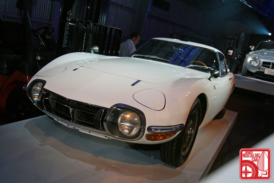Toyota 2000GT - Wikipedia