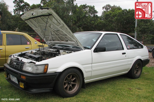 0681_Toyota-Corolla-Levin-AE86