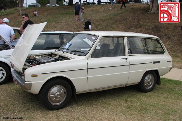 0791_Mazda-Familia-wagon