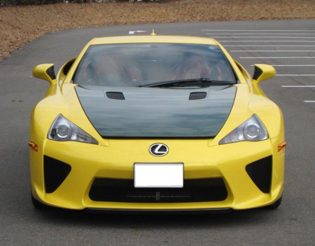 LexusLFA-2000GT_YatabeRecord_yellow-green07