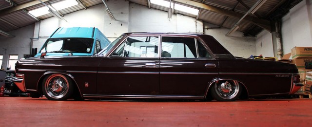 Nissan President lowrider