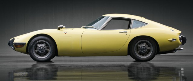 1967 Toyota 2000GT belatrix yellow 01