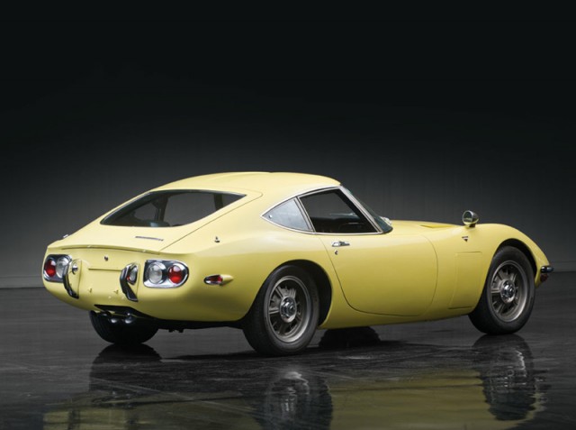 1967 Toyota 2000GT belatrix yellow 03