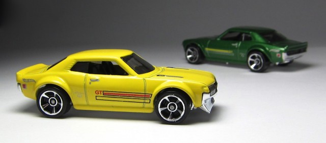 Hot Wheels 2013 1970 Toyota Celica yellow 05