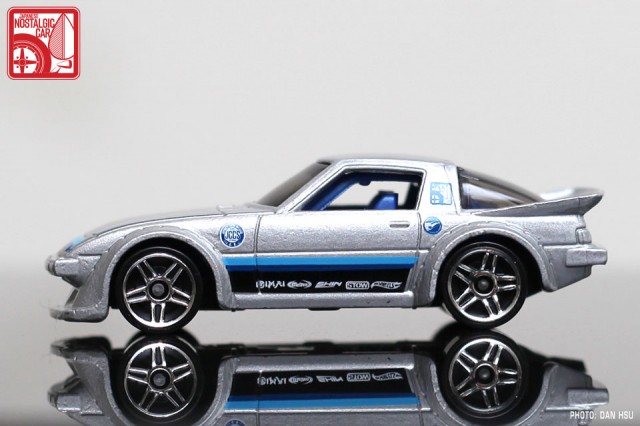 04hot_wheels_rx7_treasure_hunt