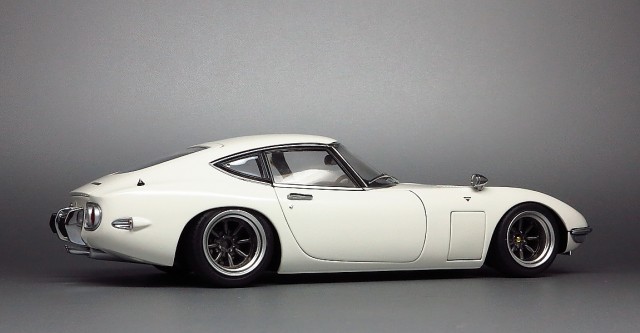 1:18 Toyota 2000GT custom 05