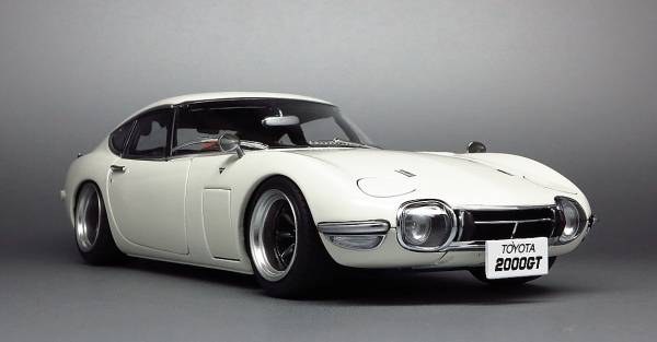 1:18 Toyota 2000GT custom 06