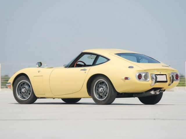 1968 Toyota 2000GT RM Auctions01