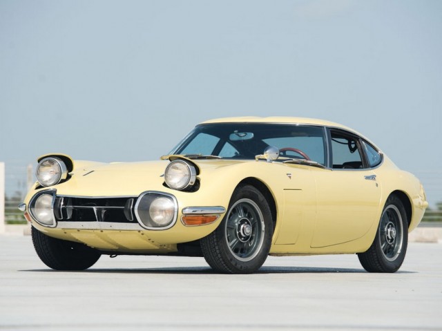 1968 Toyota 2000GT RM Auctions02