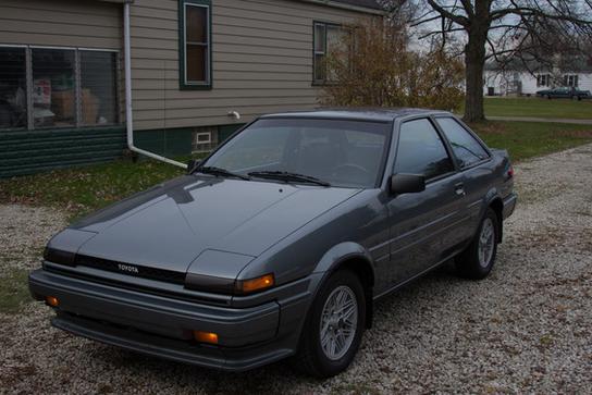 01_1987 Toyota Corolla GT-S AE86