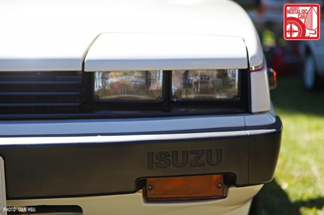 0618dh9862_Isuzu_Impulse