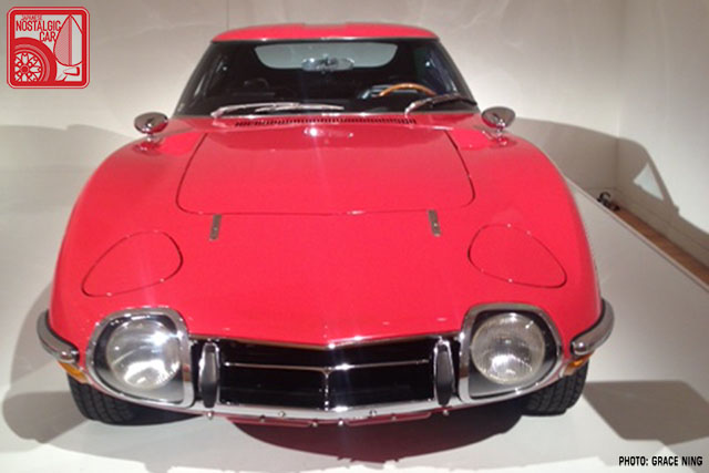 1967 Toyota 2000GT Solar Red 03