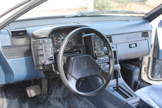 1984 Isuzu Impulse 08