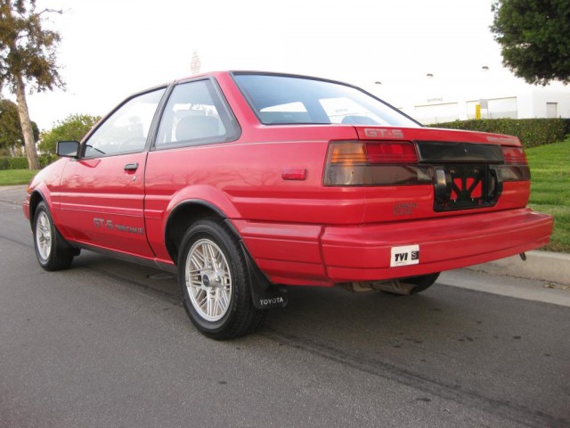 1987 Toyota Corolla GTS AE86 04