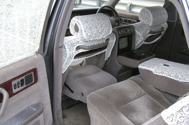 Toyota Century Pass-Through Seat