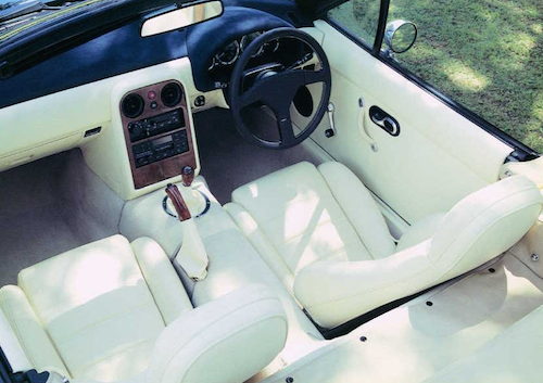 Mazda M2 1002 MX-5 Miata interior