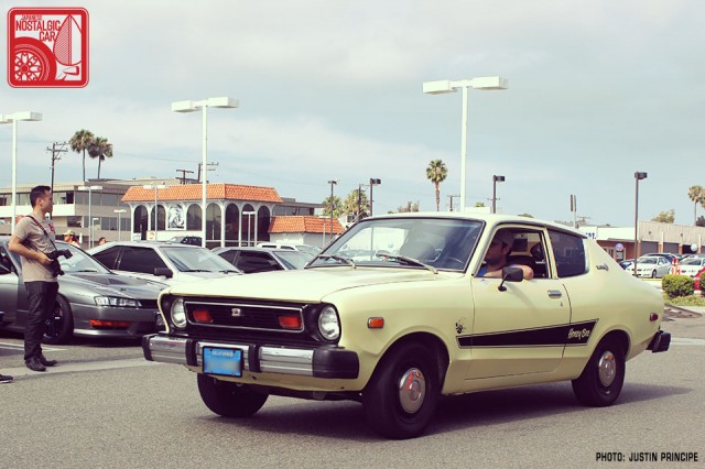 009JP5419-Nissan_Datsun_B210_Sunny_Honey_Bee