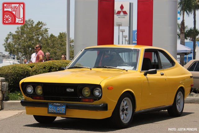 232JP5852-Nissan_Datsun_710_Violet