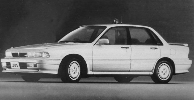 Gorilla Metropolitan Police Squad 8 Mitsubishi Galant VR4