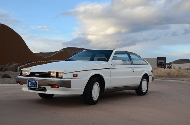 1987 Isuzu Impulse RS Turbo 01