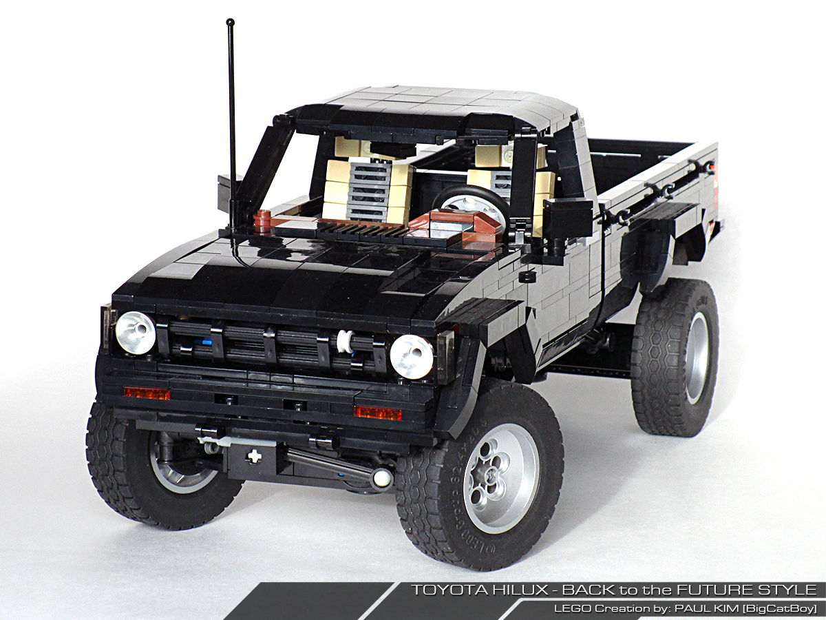 ART CORNER Lego Toyota Land Cruiser and Hilux Japanese Nostalgic Car