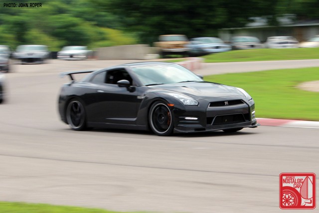 014p5_Nissan GTR R35