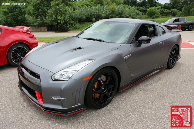 022p13_Nissan GTR R35