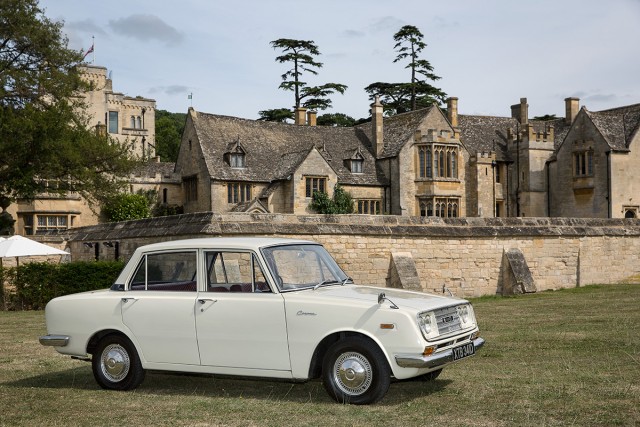 Toyota UK 50th Anniversary 05 Corona RT40