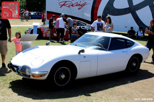 330-JR4066_Toyota 2000GT