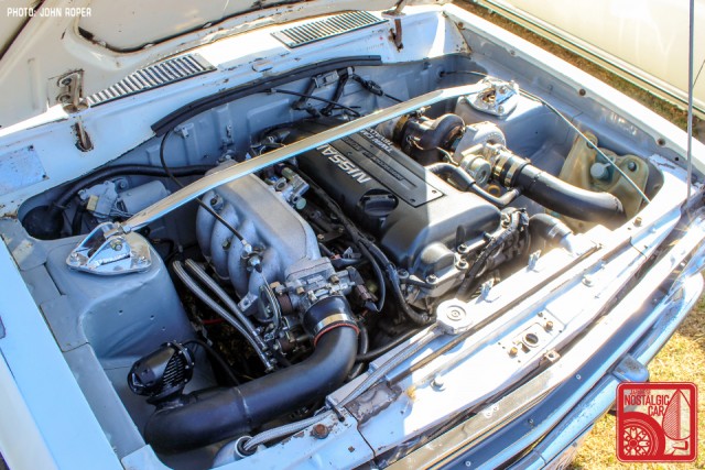 102-JR3910_Datsun1200-NissanSunnyB110 SR20 bay patina