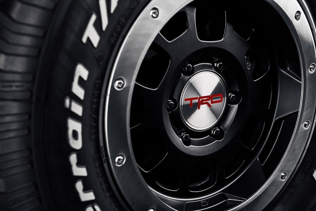 BTTF_Toyota_Tacoma_10_82E0C4AC7B2F7D44A01CD801C63AD057E0D03996
