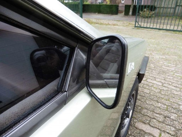 honda-civic-hatchback-benzine-bruin--102475072-Large